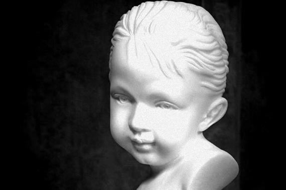 buste de bébé en marbre de Carrare