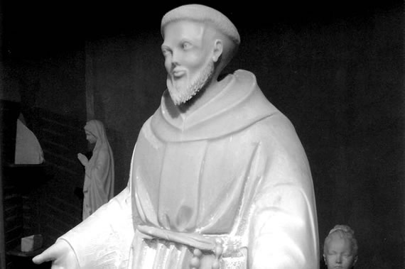 sculpture de SAINT FRANCOIS D'ASSISE en marbre de Carrare.